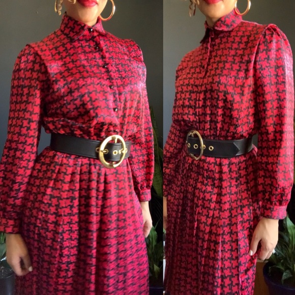 ‼️SOLD‼️VINTAGE STATEMENT DRESS - Picture 2 of 5